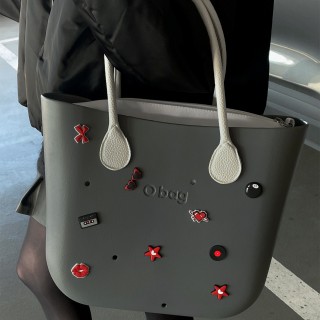 O bag Classic o charms Сіра з довгими ручками