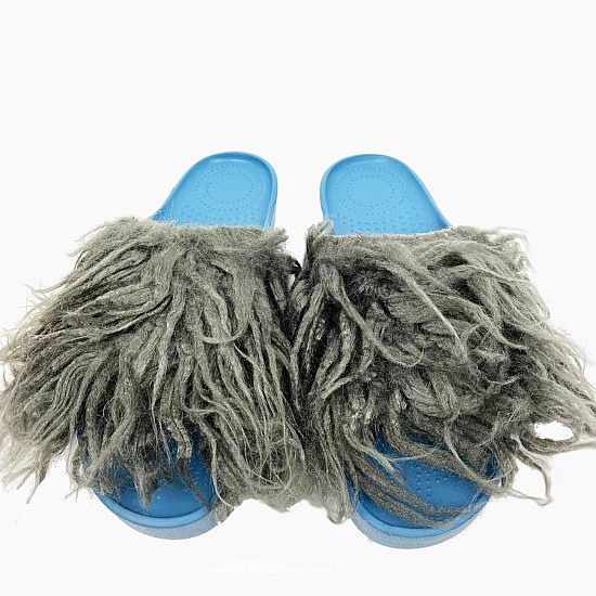 Декоративна накладка на Шльопанці O shoes лама Блакитно-Сірий Декоративна накладка на Шльопанці O shoes лама Блакитно-Сірий